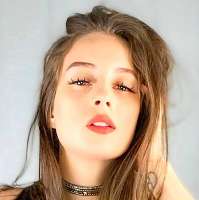 Maddy May 的图像
