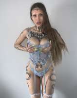 model-avatar