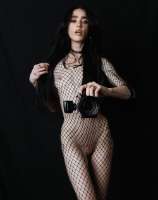 model-avatar