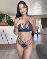 model-avatar