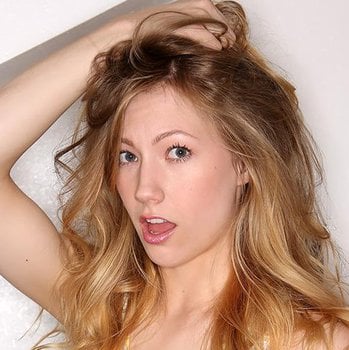 Ivy Wolfe 的图像