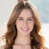 Anya Olsen 的图像